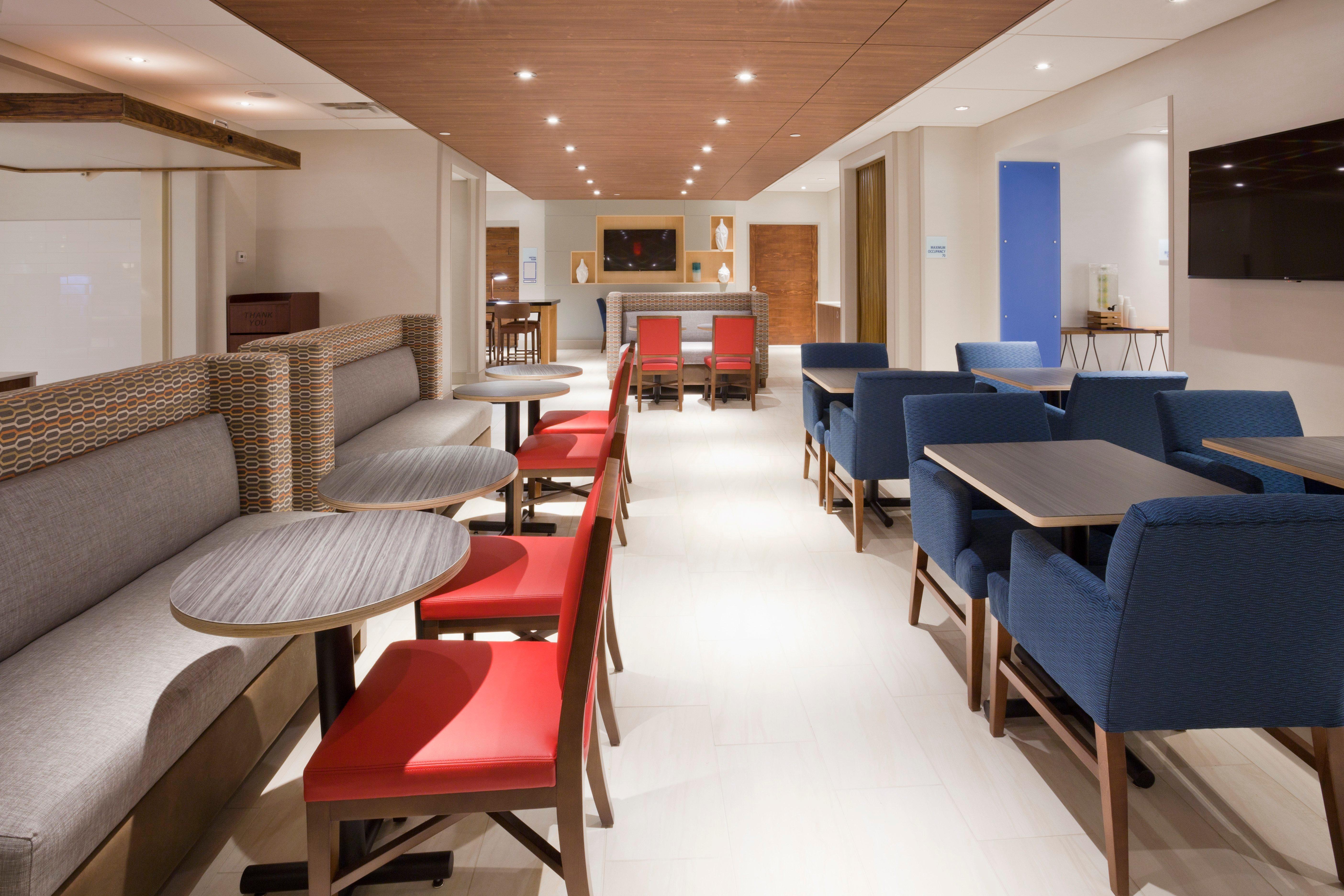 Holiday Inn Express Roseville-St. Paul By Ihg Exterior foto