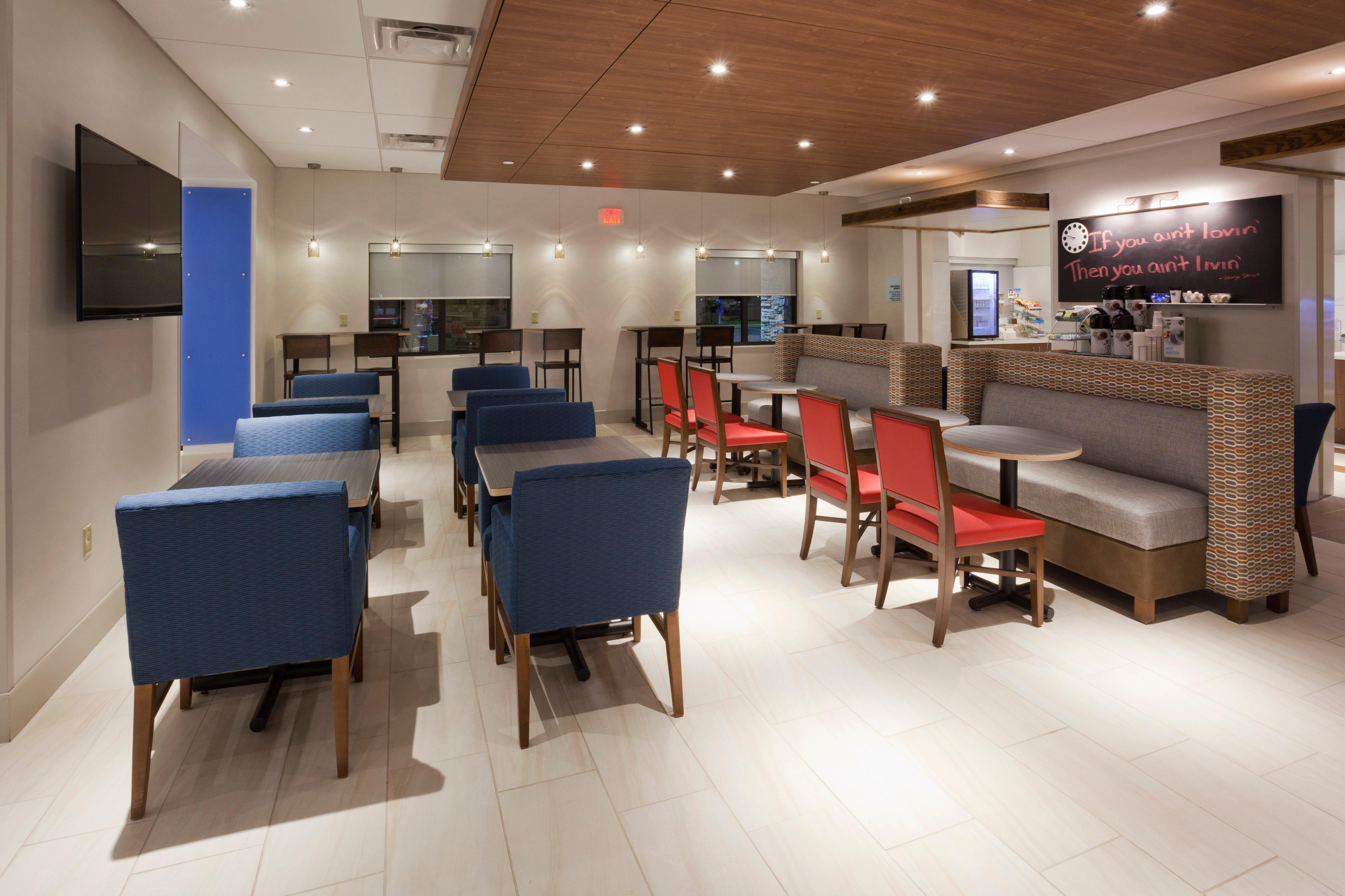Holiday Inn Express Roseville-St. Paul By Ihg Exterior foto